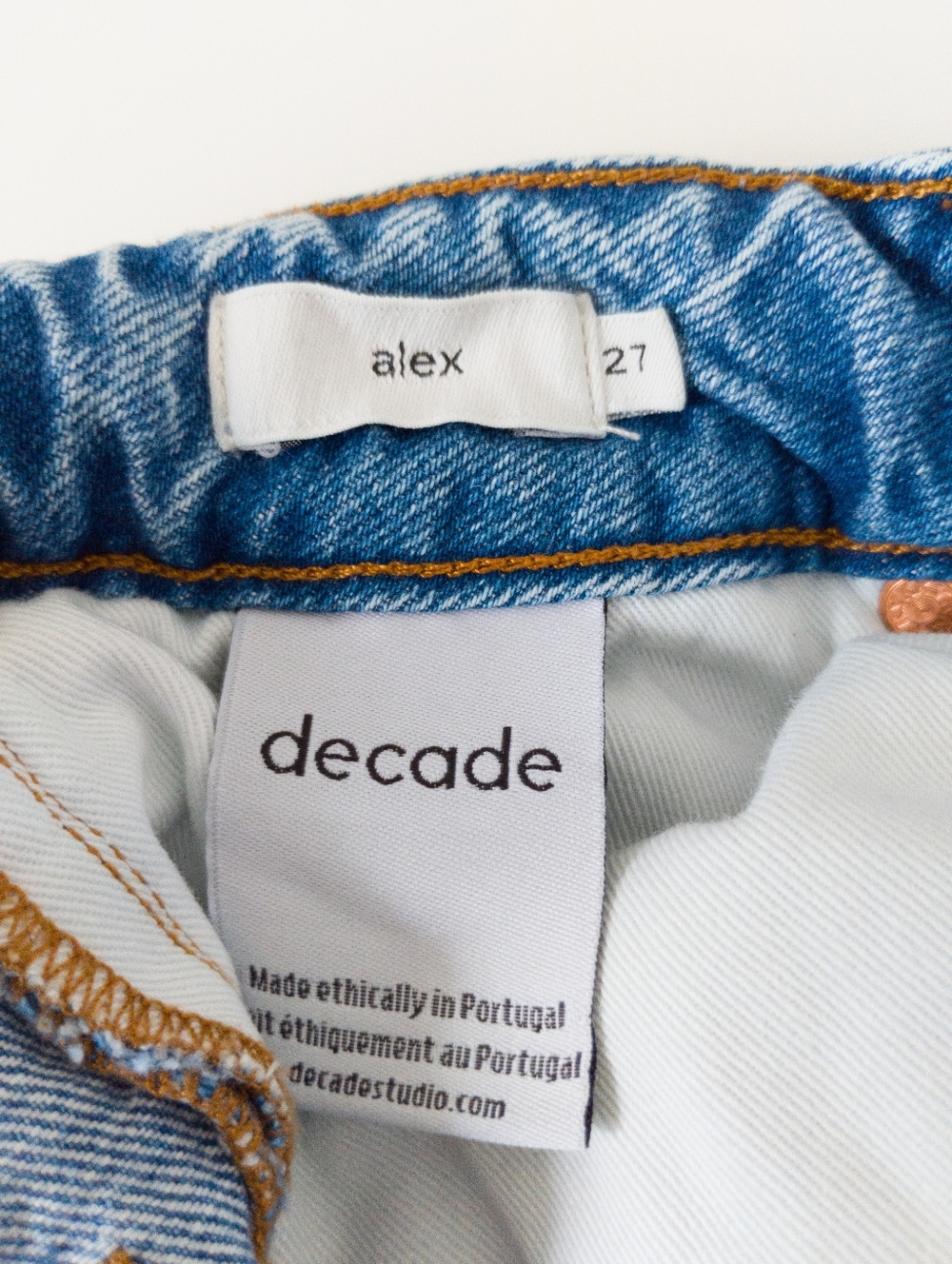 Decade Studio Alex Slim Tapered Non Stretch Denim Jeans 27 Raw Hem Cropped - Picture 5 of 11